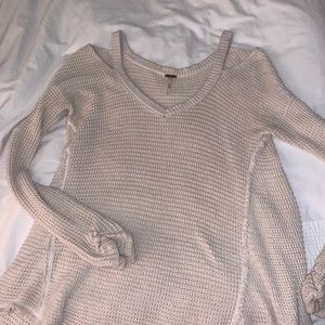 FREE PEOPLE SWEATER size small